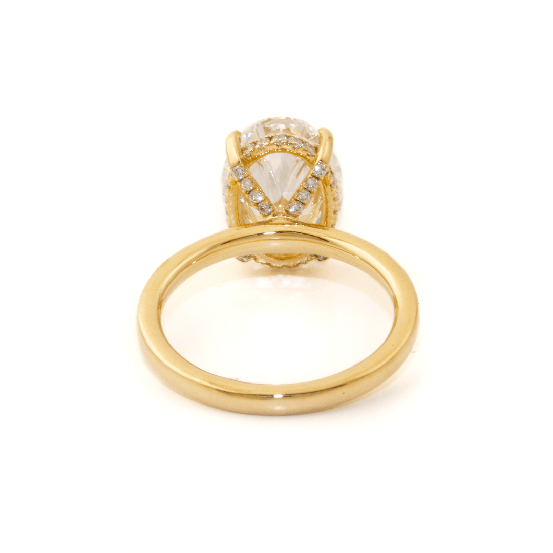 14k Gold x 4.10 ct VVS2 E Oval & 0.29ctw RBC VS+ F+ Lab Diamond Solitaire Engagement Set - Kingdom Jewelry
