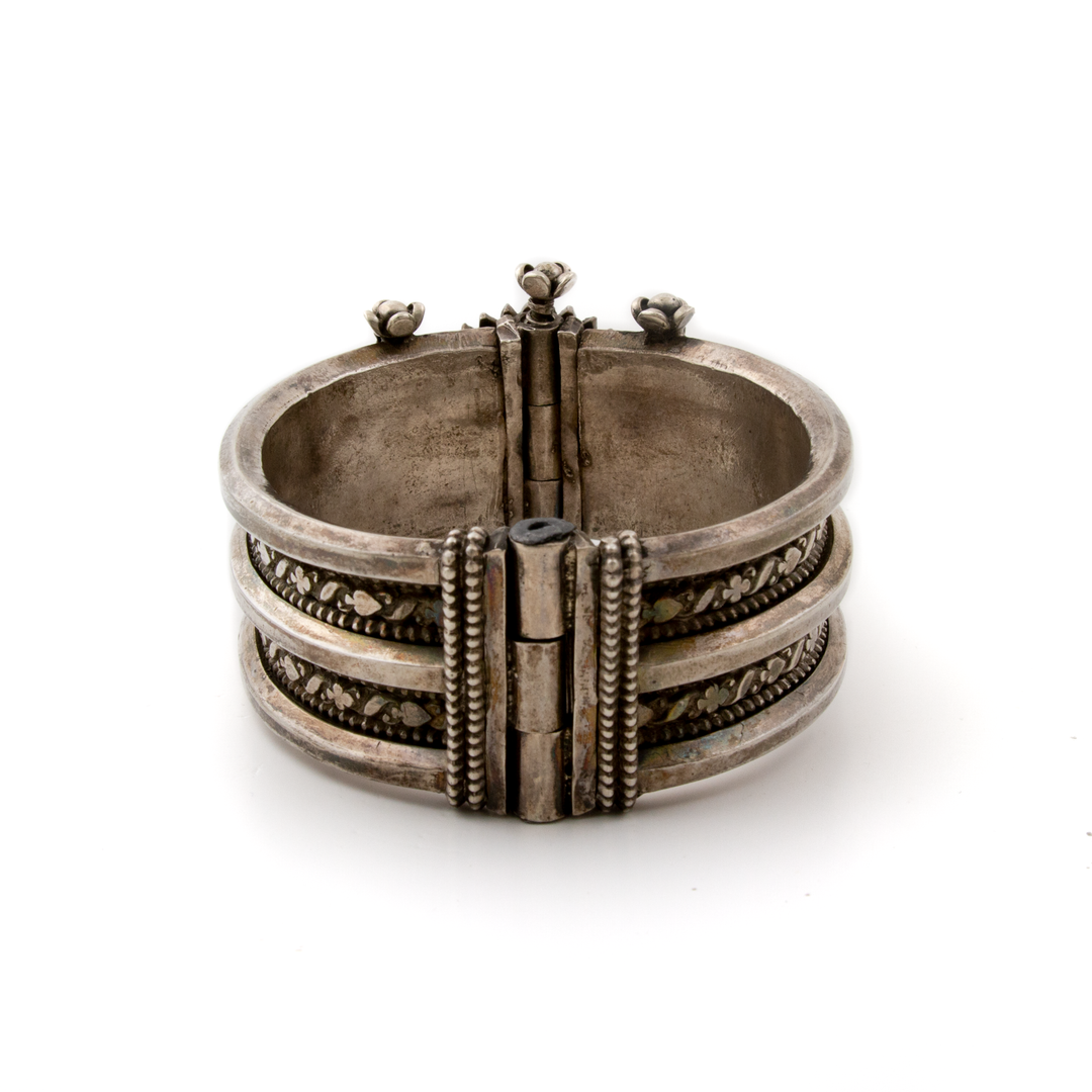 Silver x Heavy Tribal Sunflower Bangle Bracelet