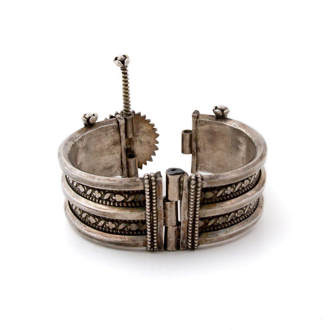 Silver x Heavy Tribal Sunflower Bangle Bracelet