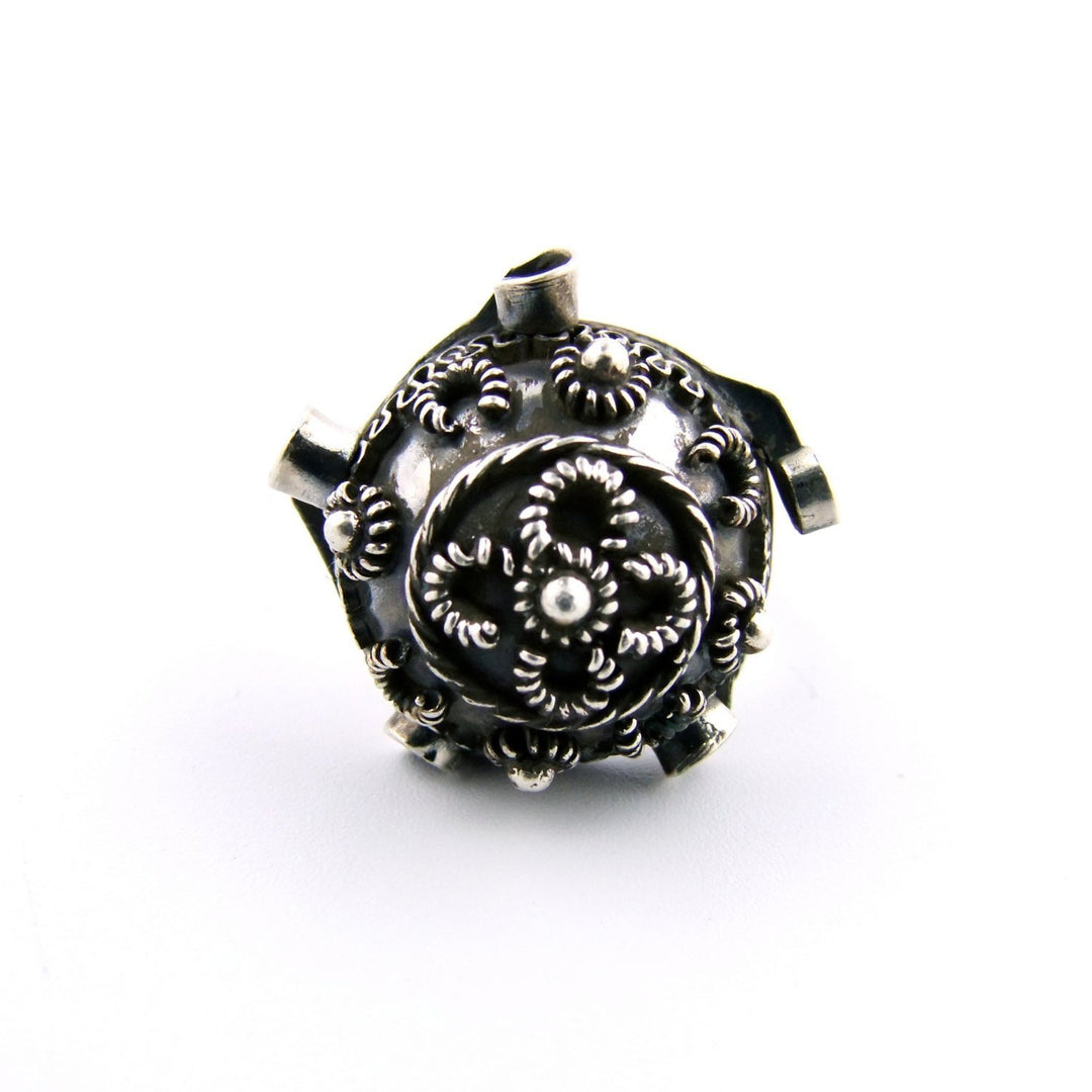 Beautiful 1970s Tribal Silver Ring // Vintage Tibetan Sterling Silver Men's Ring - Kingdom Jewelry