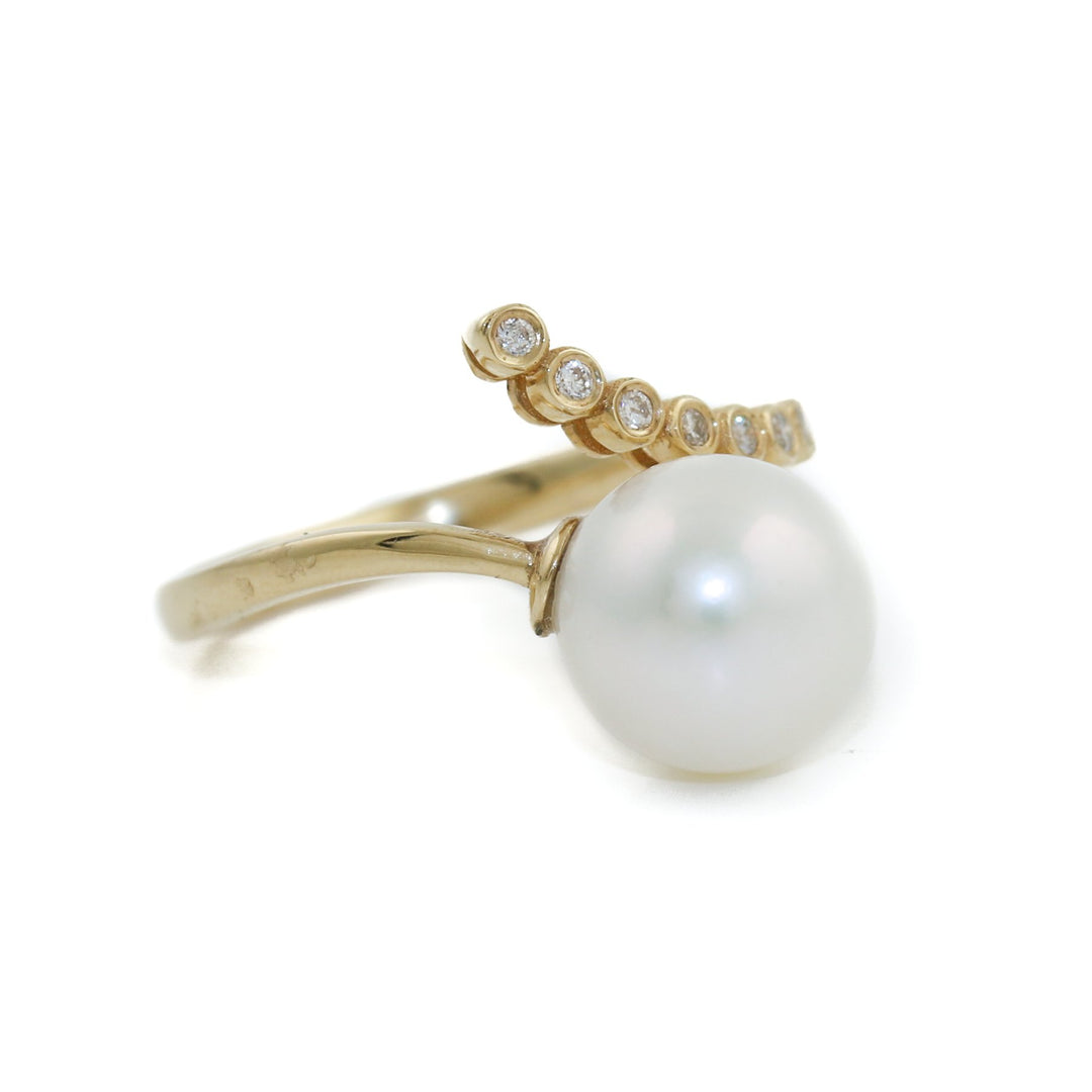 Dainty 14 K Gold x White Pearl & Diamond Cocktail Ring - Kingdom Jewelry