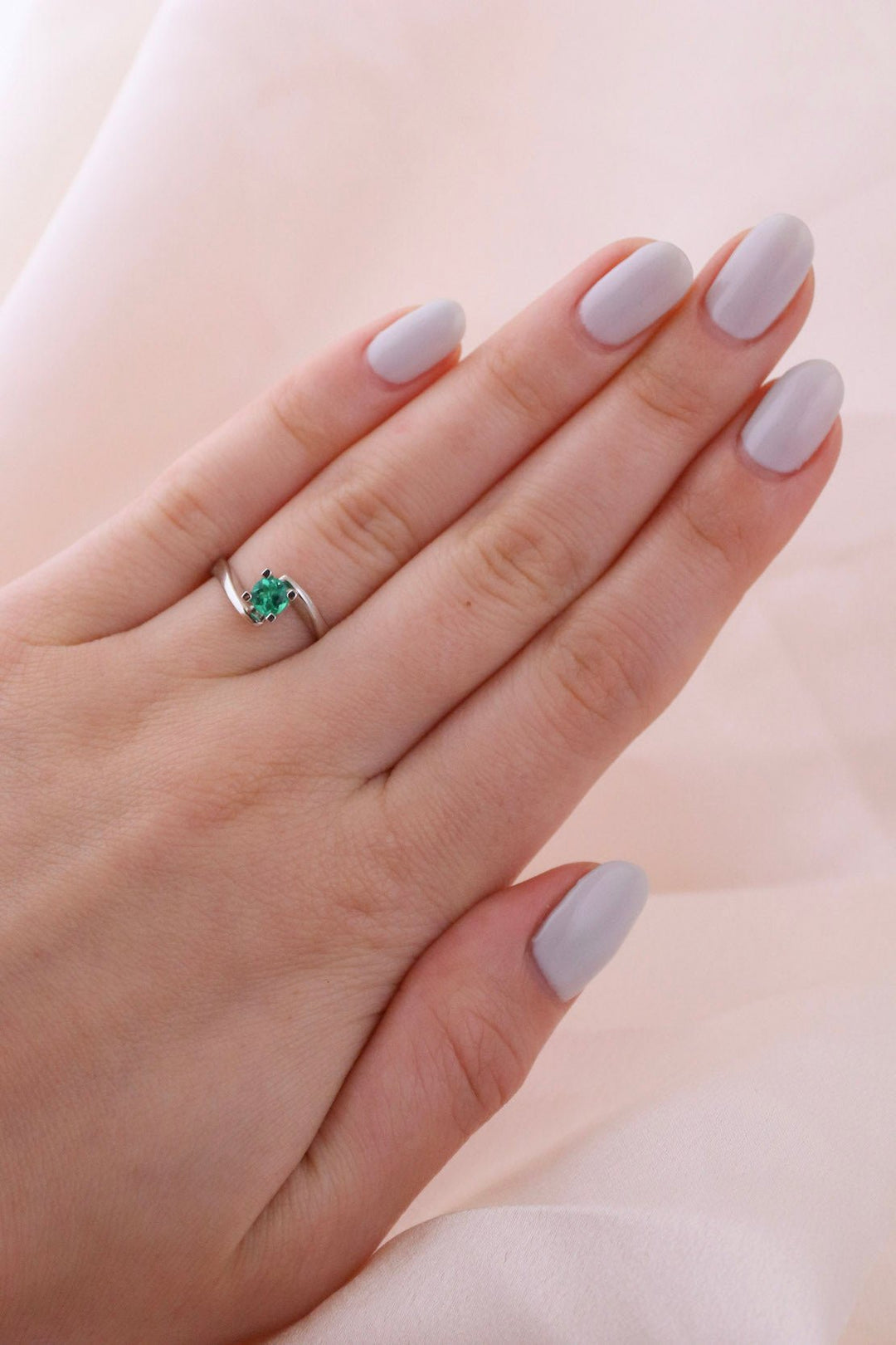 Round-Cut 18 KT White Gold Emerald Ring - Kingdom Jewelry