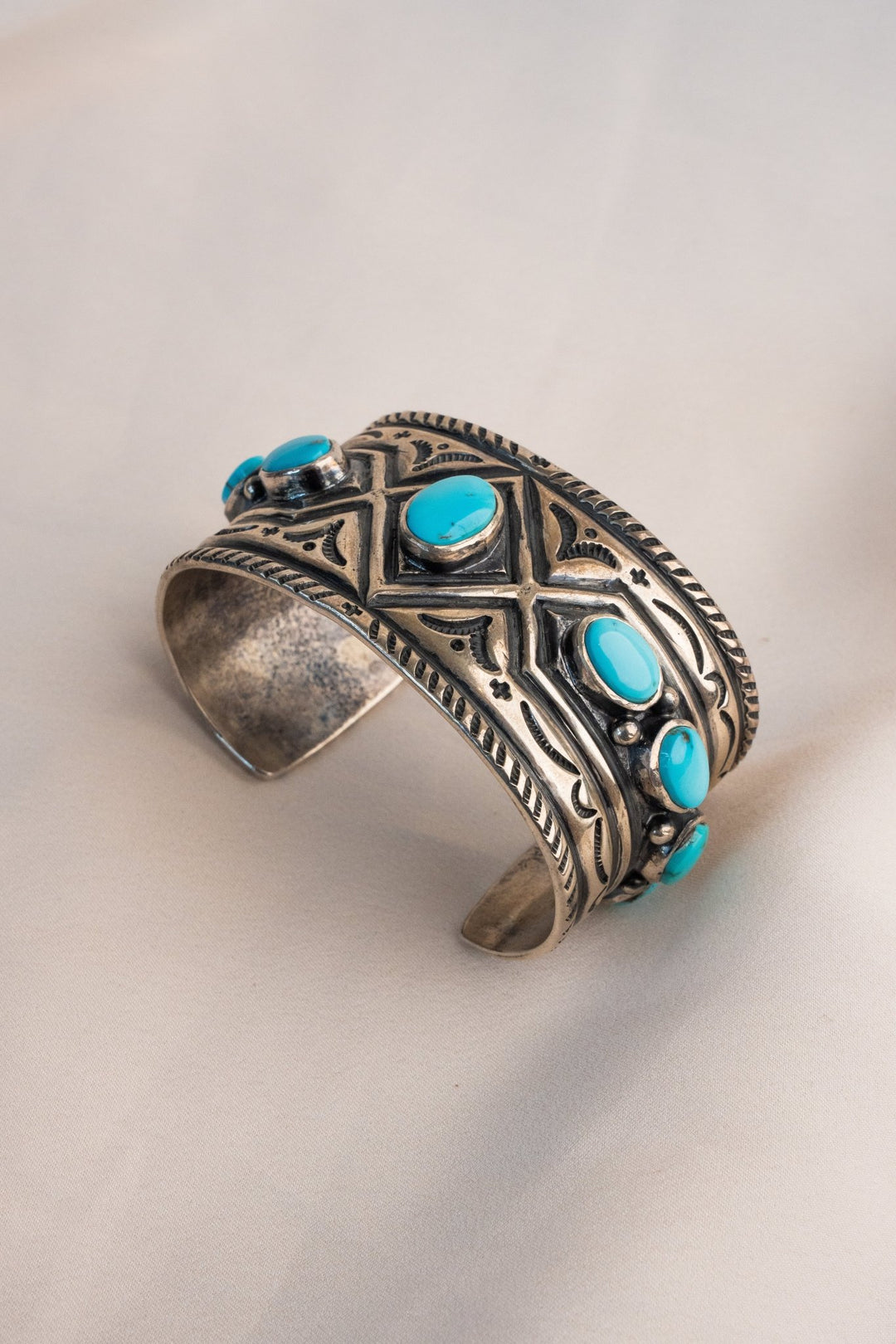 Understanding the Different Types of Turquoise - Kingdom Jewelry