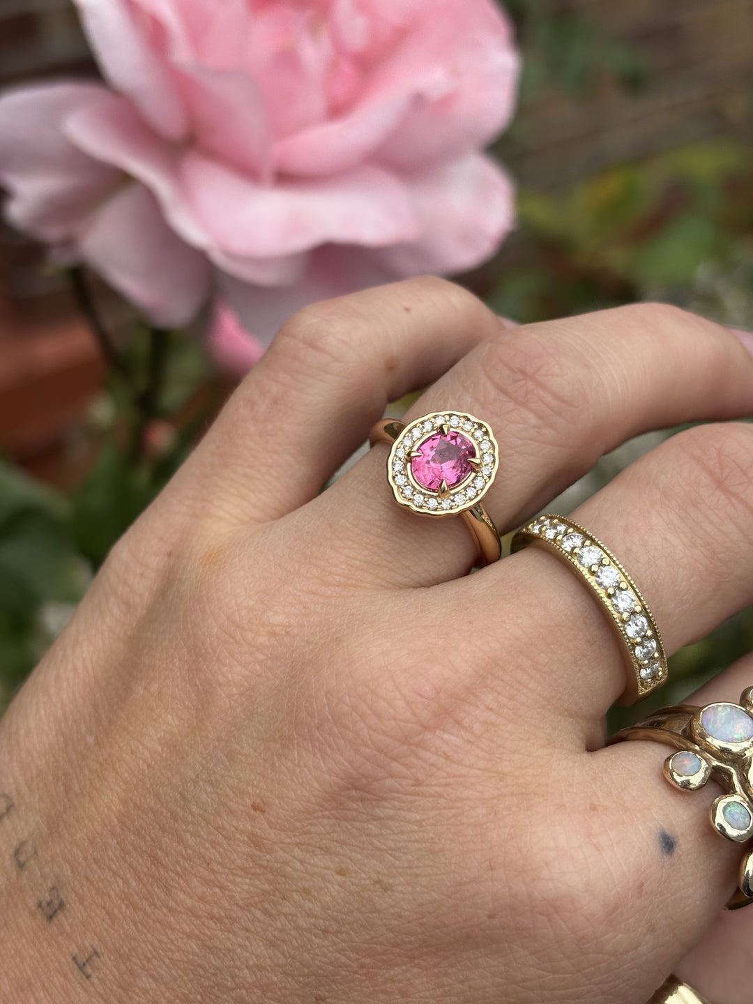 18K Yellow Gold 1.30 ct Oval Mahenge Spinel + Natural Diamond Halo Edwardian Ring