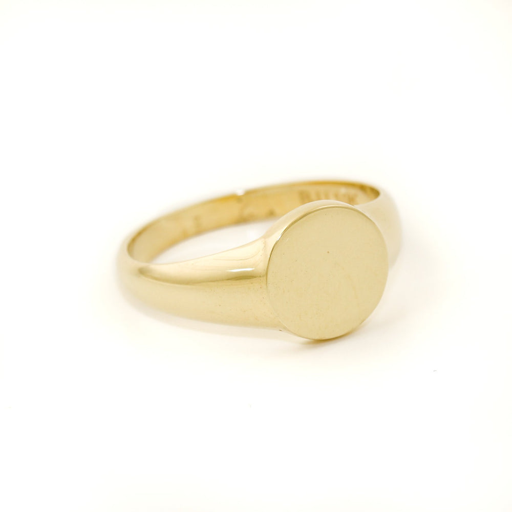 
                  
                    10k Gold x 8mm Blank Round Signet - Kingdom Jewelry
                  
                