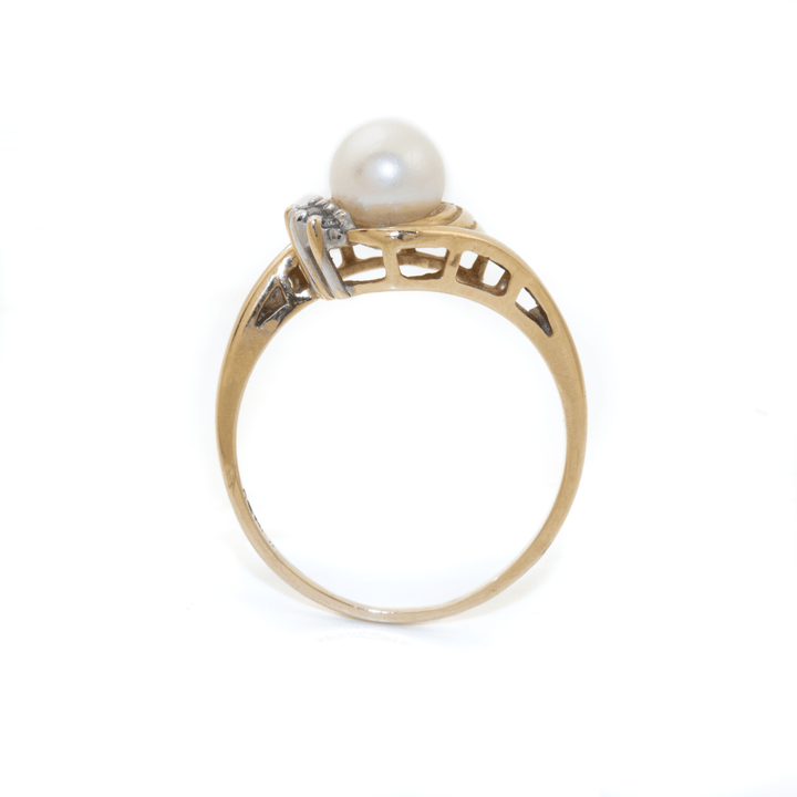 10k Gold x Classic 1960's White Pearl & Pavé Diamond Cocktail Ring - Kingdom Jewelry