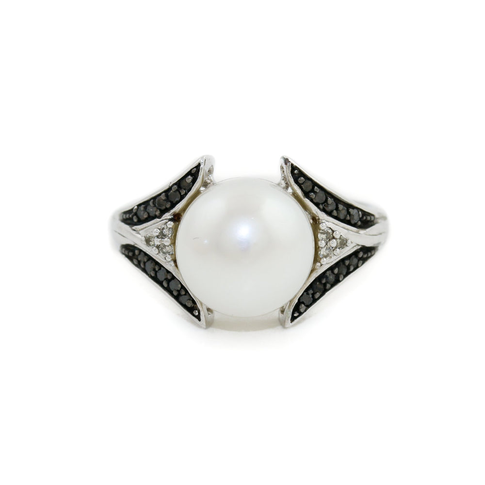 
                      
                        10k White Gold x Accented "Alwand Vahan" Mixed Diamond & Sea Pearl Ring - Kingdom Jewelry
                      
                    