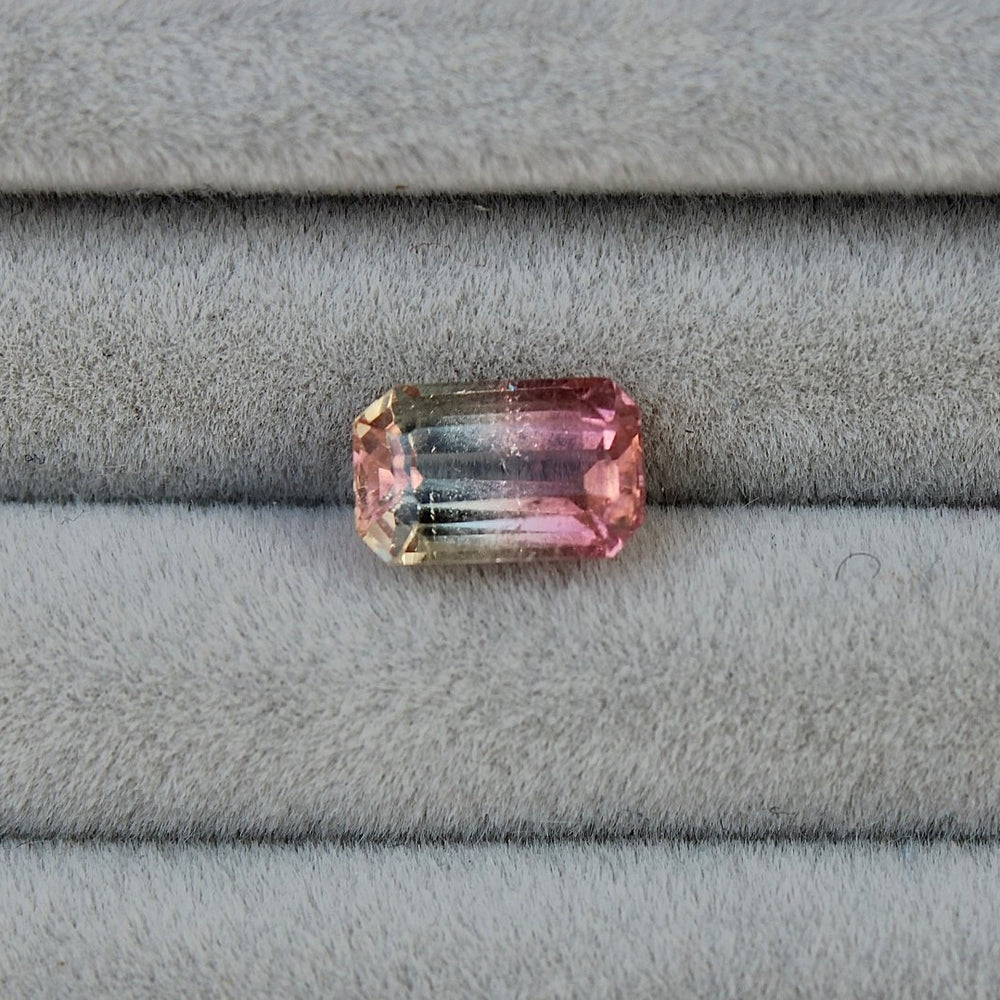 1.39ct Bi Colour Tourmaline - Kingdom Jewelry