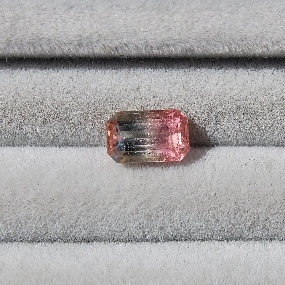 
                      
                        1.39ct Bi Colour Tourmaline - Kingdom Jewelry
                      
                    