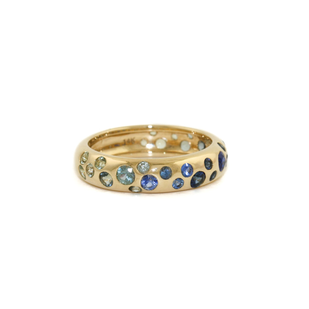 
                      
                        14k Gold x 4mm Blue Sapphire Ombre Confetti Band - Kingdom Jewelry
                      
                    