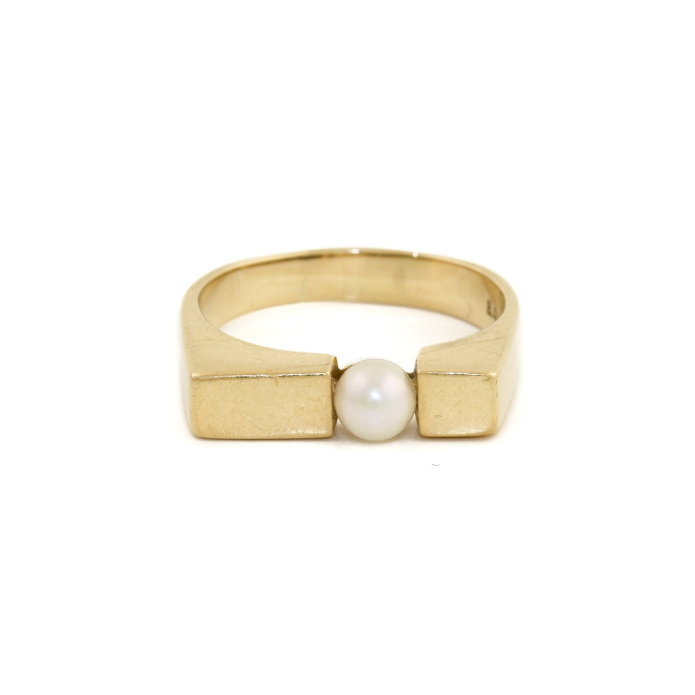 
                      
                        14k Gold x 5mm Pearl Modernist Cocktail Ring - Kingdom Jewelry
                      
                    