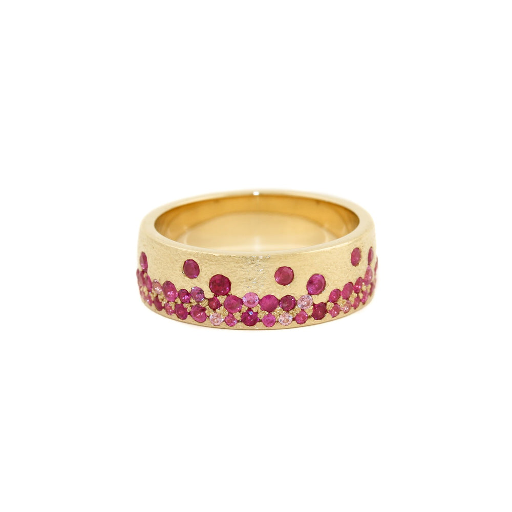 14k x 7mm Magenta Sapphire Kaleidoscope Confetti Band - Kingdom Jewelry