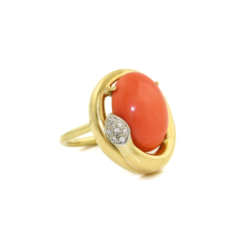 
                      
                        18k x Oval Coral & Diamond Snake Cocktail Ring - Kingdom Jewelry
                      
                    