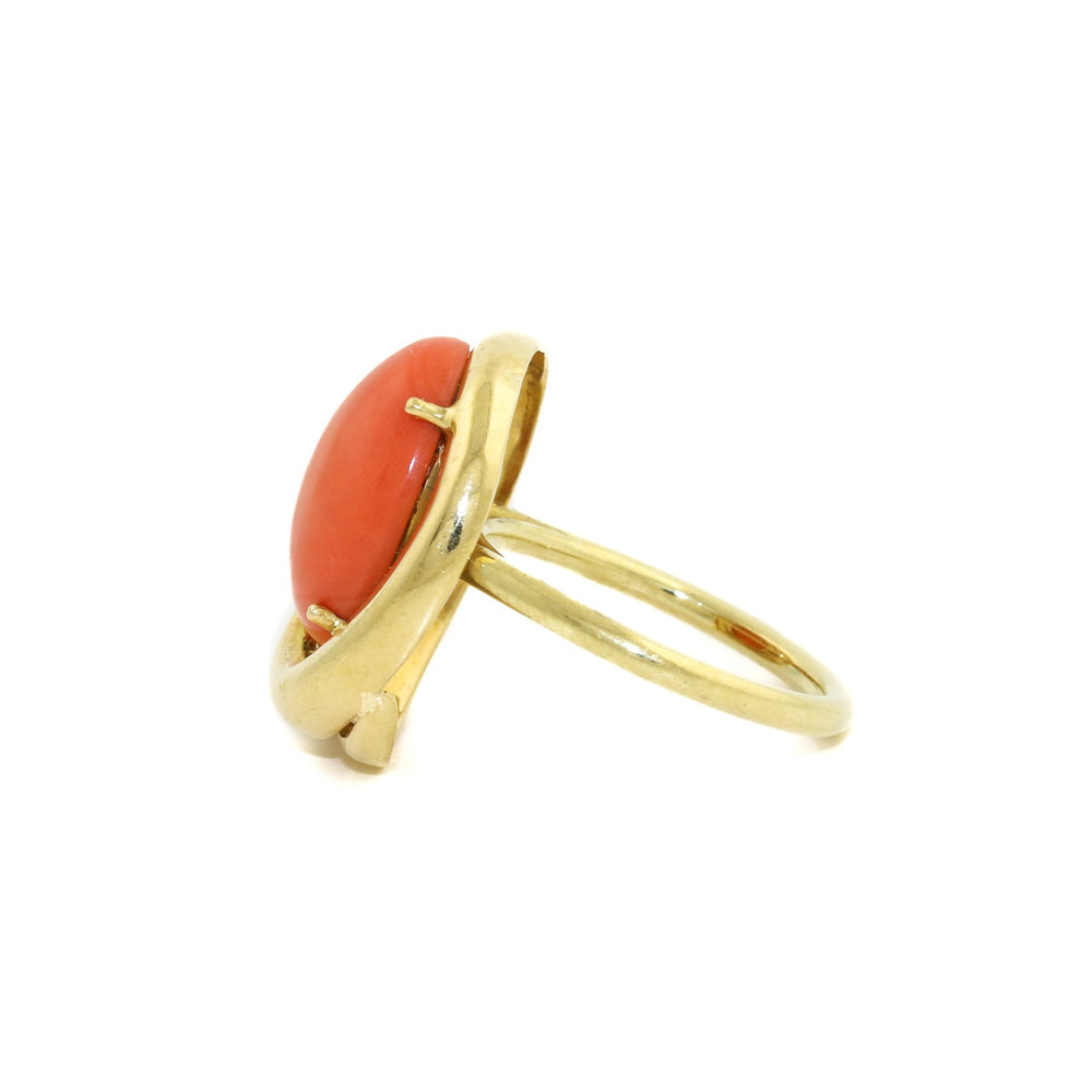 
                      
                        18k x Oval Coral & Diamond Snake Cocktail Ring - Kingdom Jewelry
                      
                    