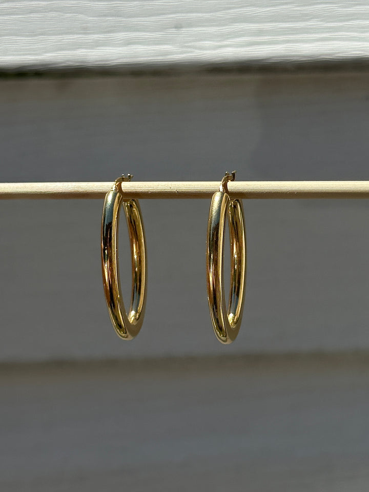 18k Long Oval Hoops