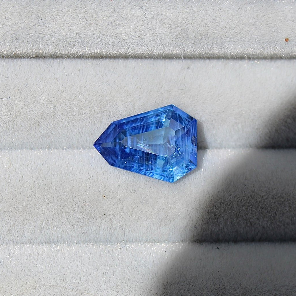 1.90ct Shield Royal Blue Sapphire - Kingdom Jewelry