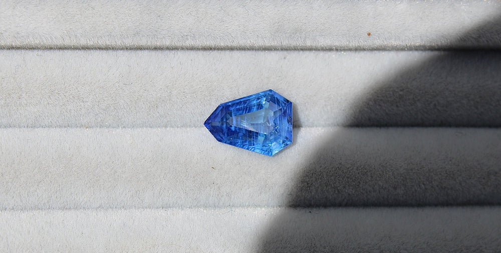 1.90ct Shield Royal Blue Sapphire - Kingdom Jewelry