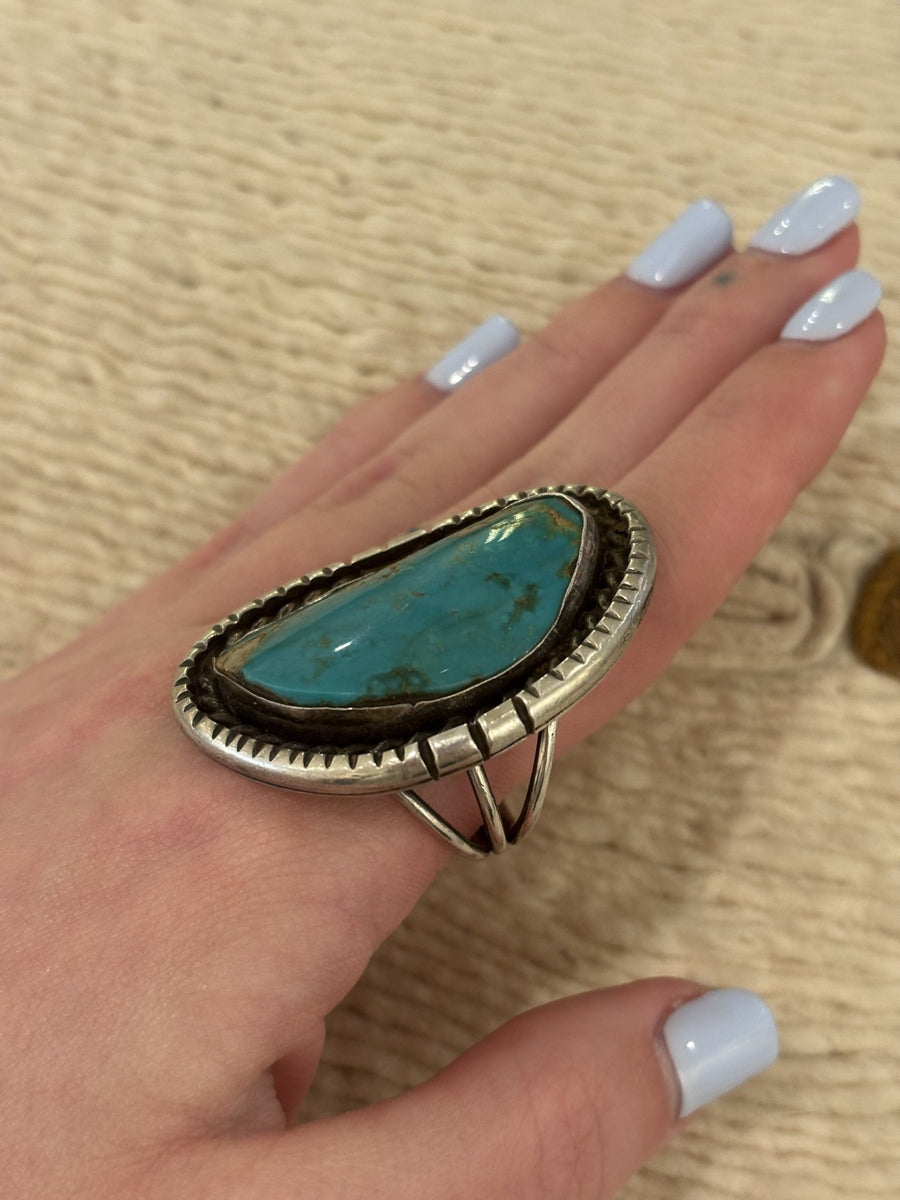 1970s Large Navajo Turquoise Silver Turquoise Ring - Kingdom Jewelry