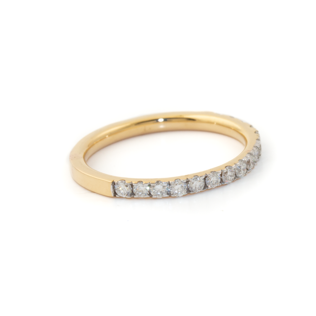 18k Yellow Gold x 2mm Pavé 0.37ctw Lab Diamond VVS+ E Channel Band