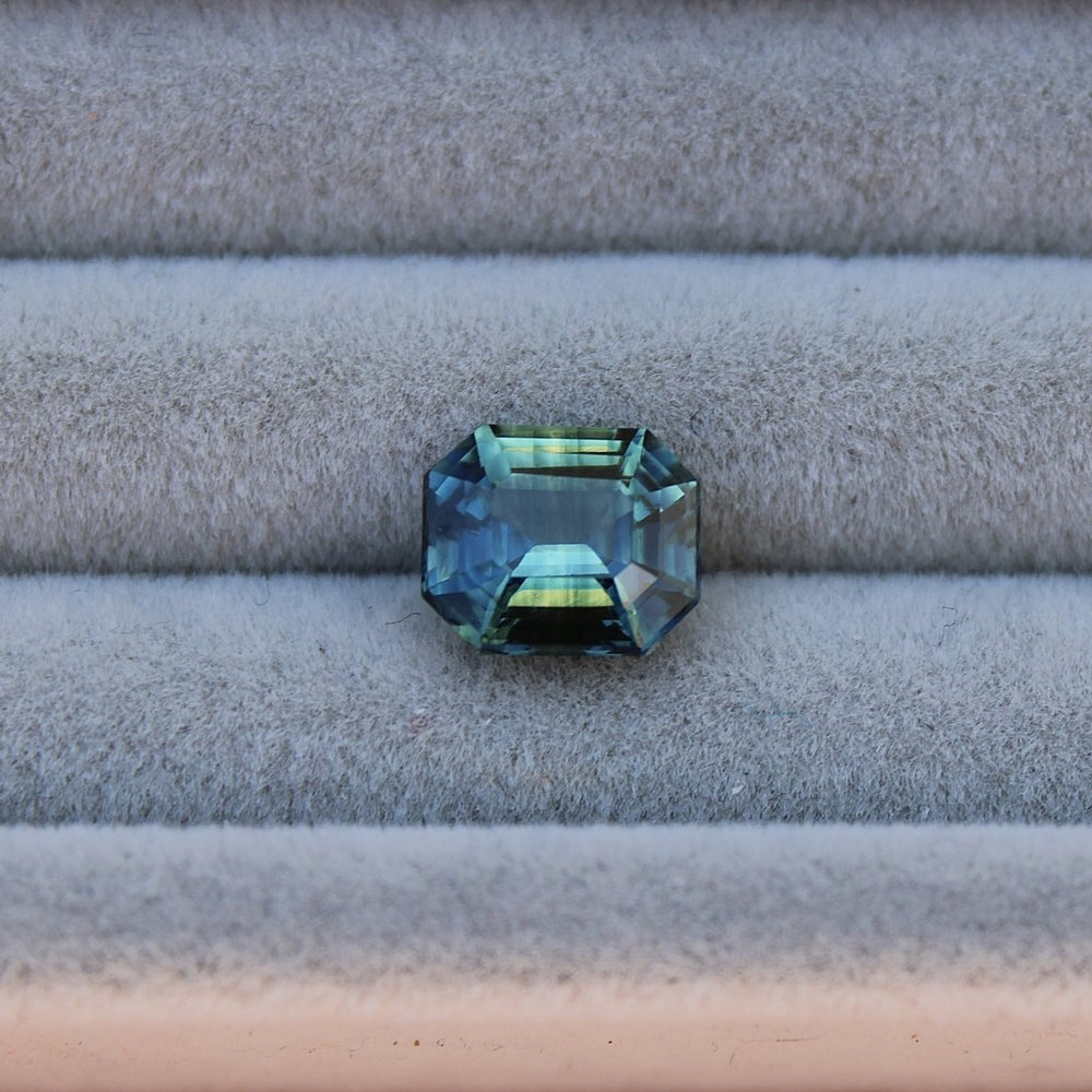 
                      
                        2.04ct Radiant Blue Bi - Colour Sapphire - Kingdom Jewelry
                      
                    