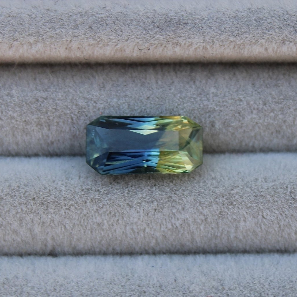 
                      
                        2.26ct Emerald Cut Bi - Colour Sapphire - Kingdom Jewelry
                      
                    