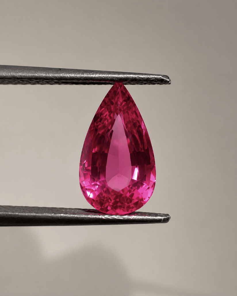 2.586 ct Vivid Pink Mahenge Spinel - Kingdom Jewelry