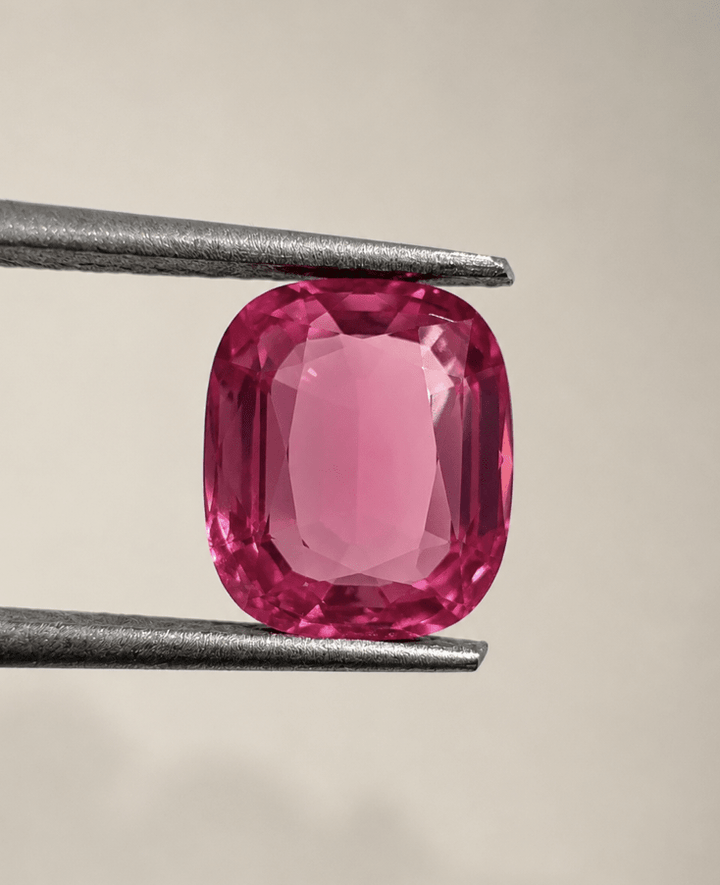 3.007 ct Vivid Pink Mahenge Spinel - Kingdom Jewelry