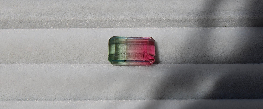 
                      
                        3.63ct Brazilian Bi Colour Tourmaline - Kingdom Jewelry
                      
                    