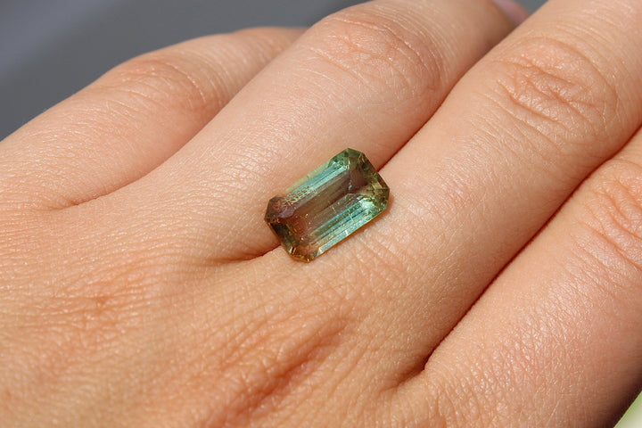 4.48ct Bi Colour Tourmaline - Kingdom Jewelry