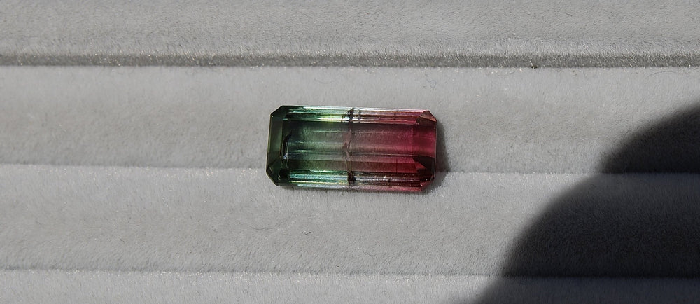 
                      
                        6.06ct Brazilian Bi Colour Tourmaline - Kingdom Jewelry
                      
                    