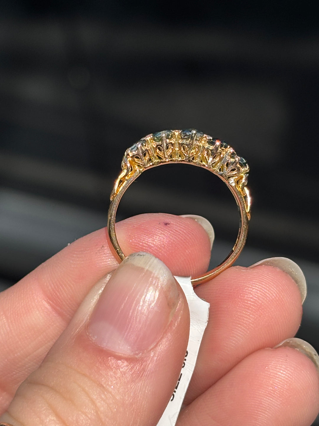 22K Yellow Gold Vintage Teal Sapphire 5 Stone Ring