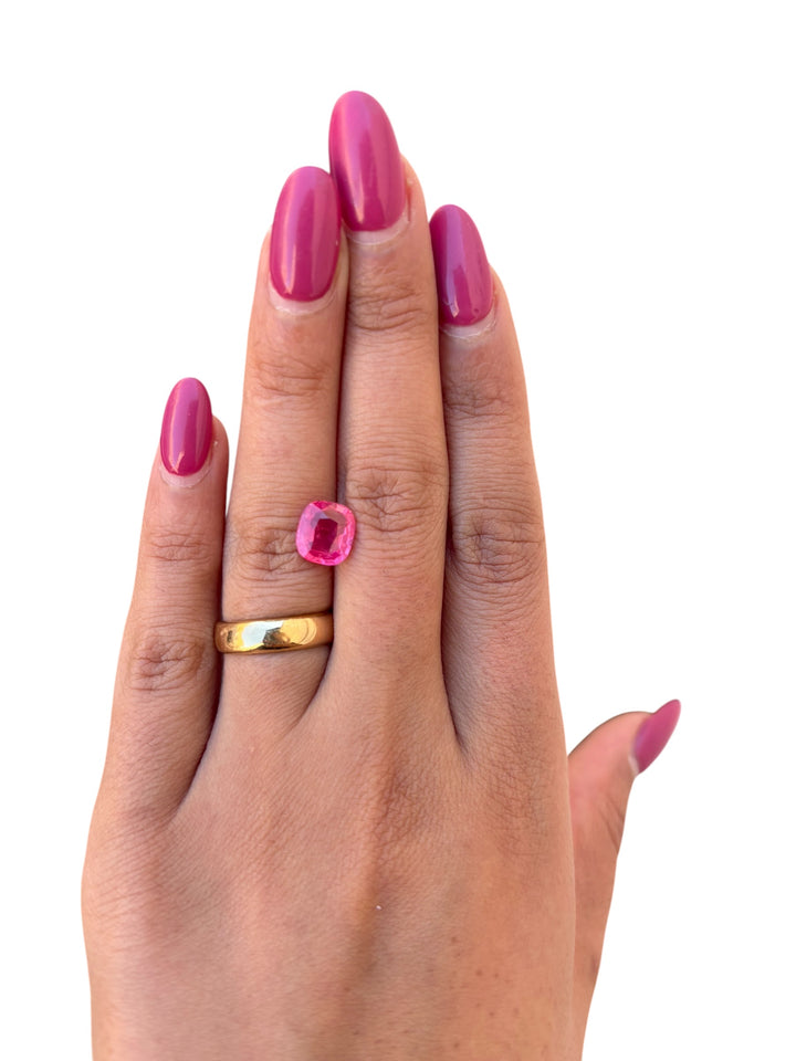 3.007 ct Vivid Pink Mahenge Spinel