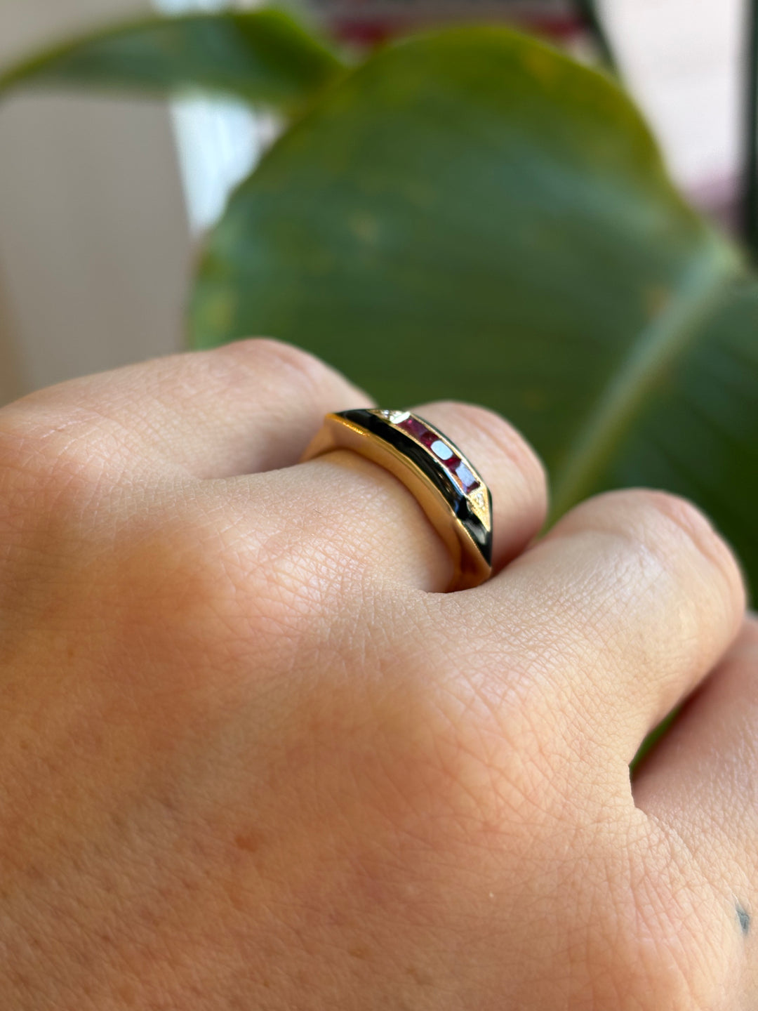 14k yellow gold diamond and ruby ring
