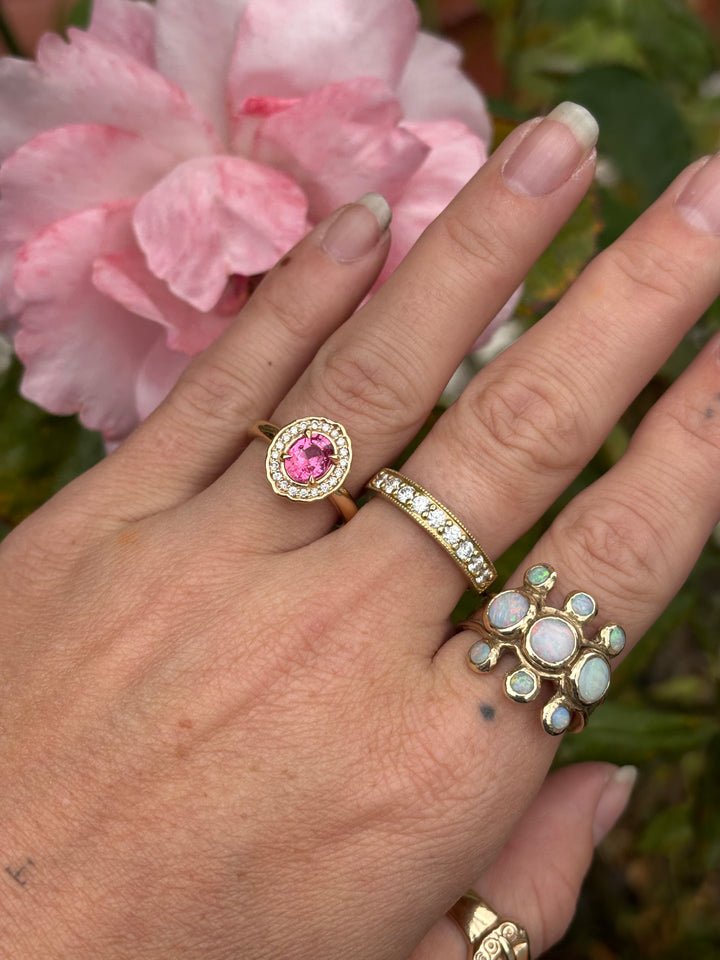 18K Yellow Gold 1.30 ct Oval Mahenge Spinel + Natural Diamond Halo Edwardian Ring