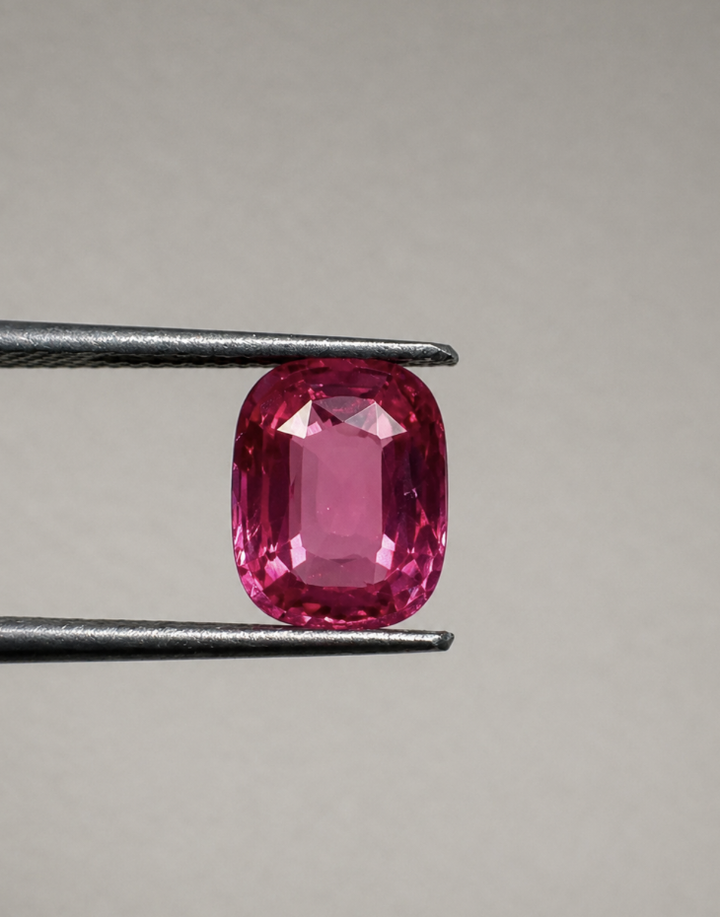 3.712 ct Vivid Pink Mahenge Spinel