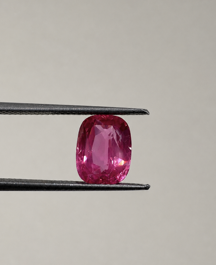 3.076ct Vivid Pink Mahenge Spinel