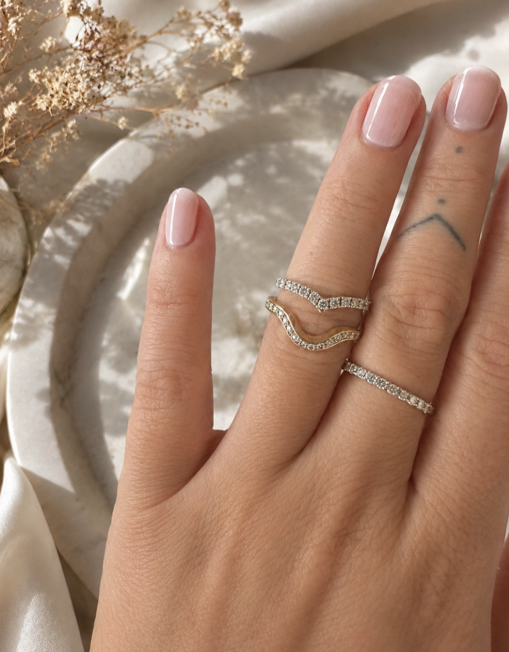 Custom Curved Hybrid Band