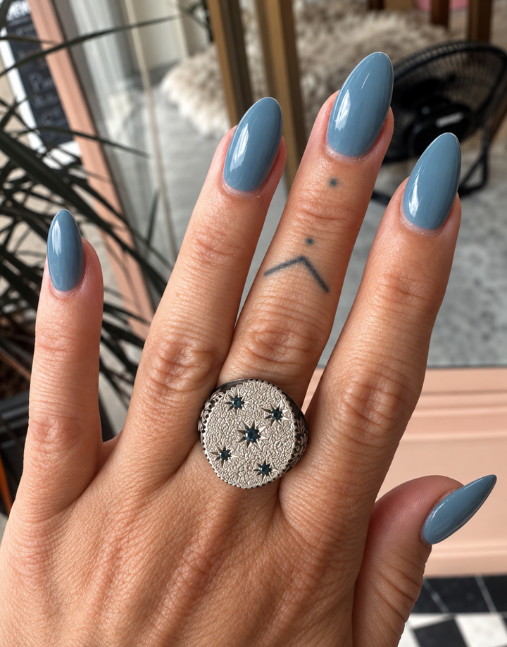 Star Set Sapphire Flower Silver Ring