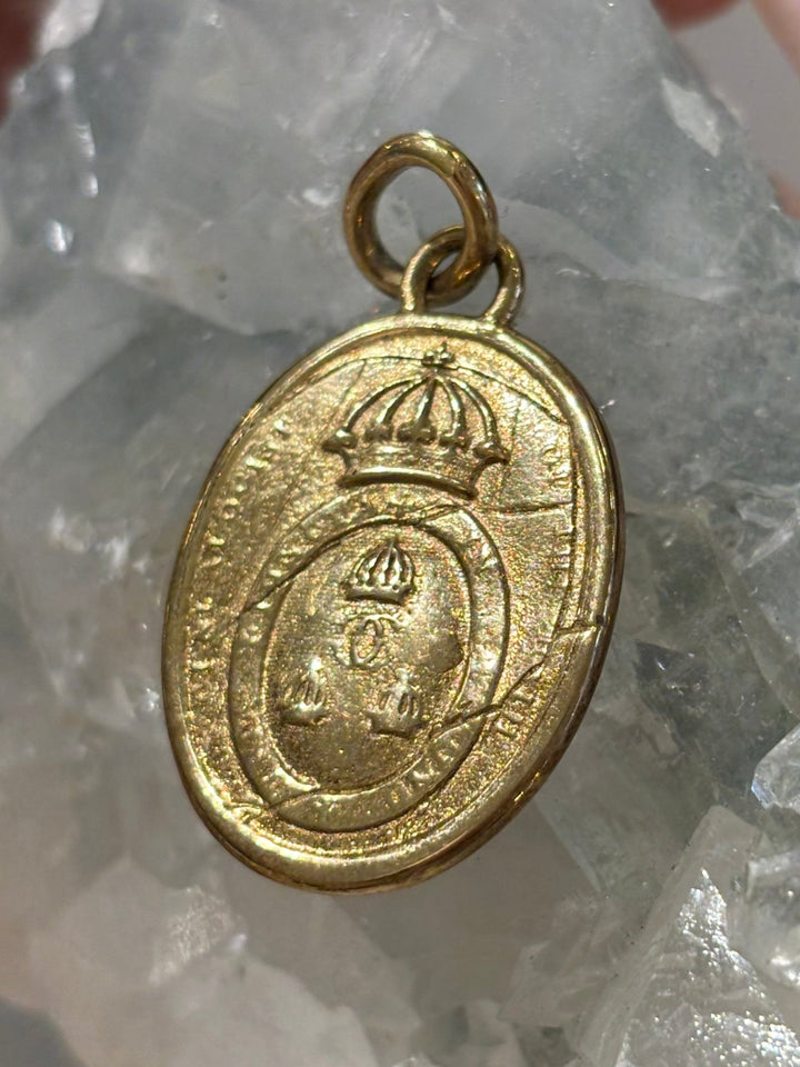 Heraldry Three Crown Pendant - Kingdom Jewelry