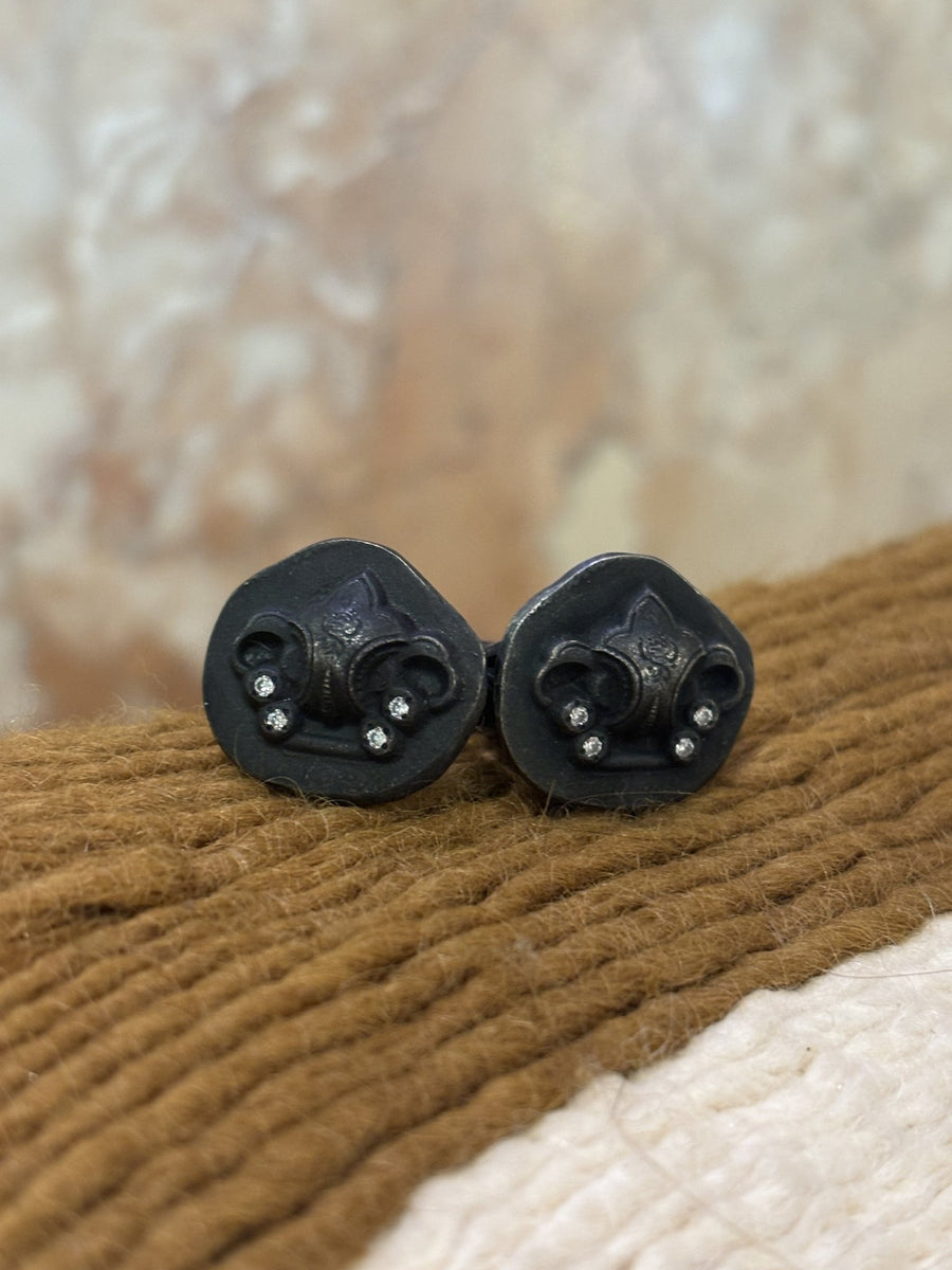 Oxidized Silver x Vintage Black Diamond "Fleur De Lis" Stamp Signet - Kingdom Jewelry
