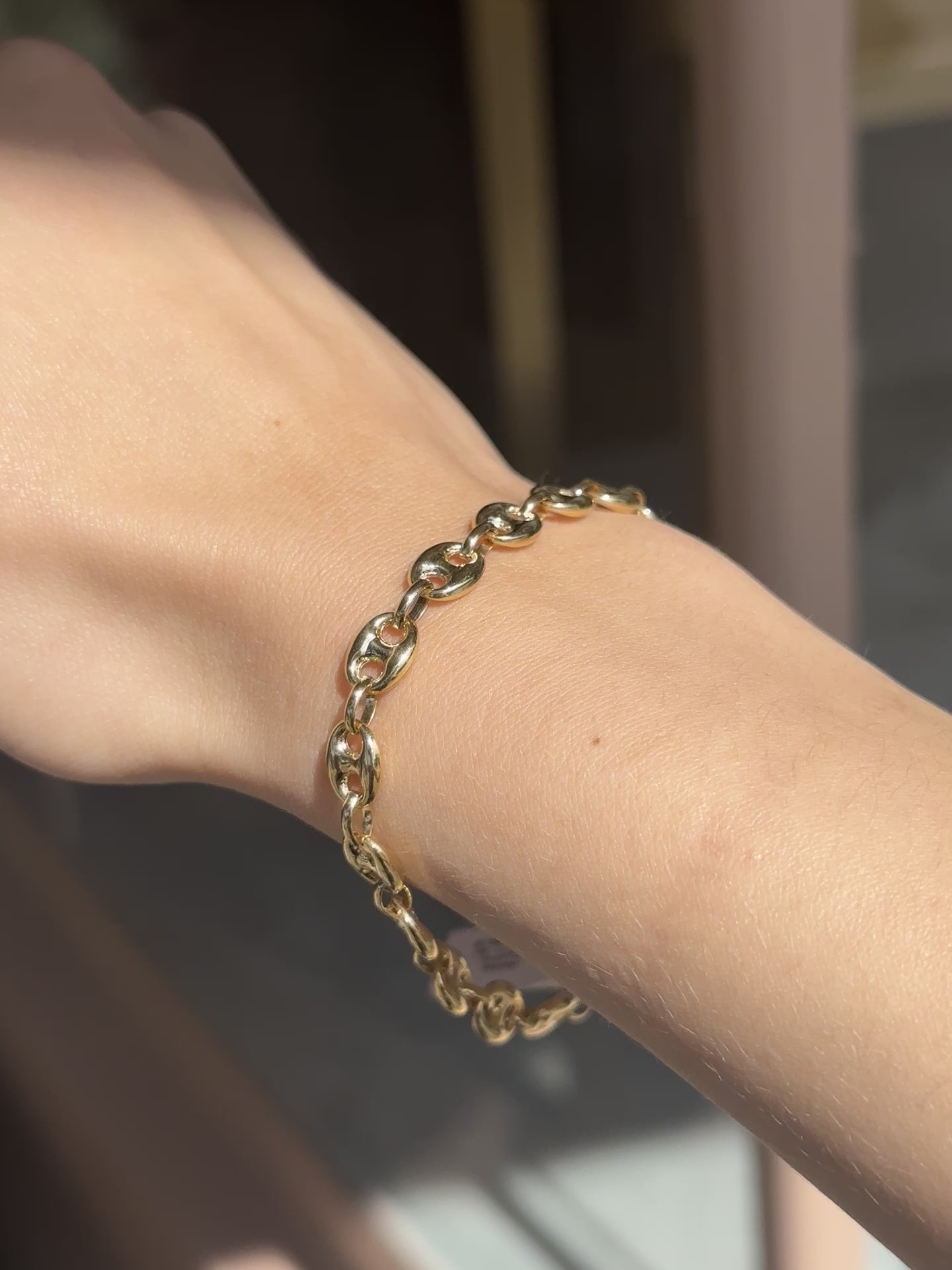 Load and play video in Gallery viewer, 14k Gucci Puff Midi Bracelet

