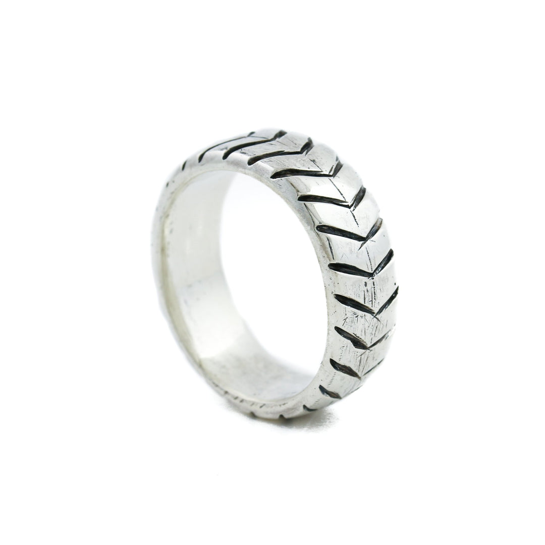 Silver x 9mm "Chevron" Brutalist Band - Kingdom Jewelry