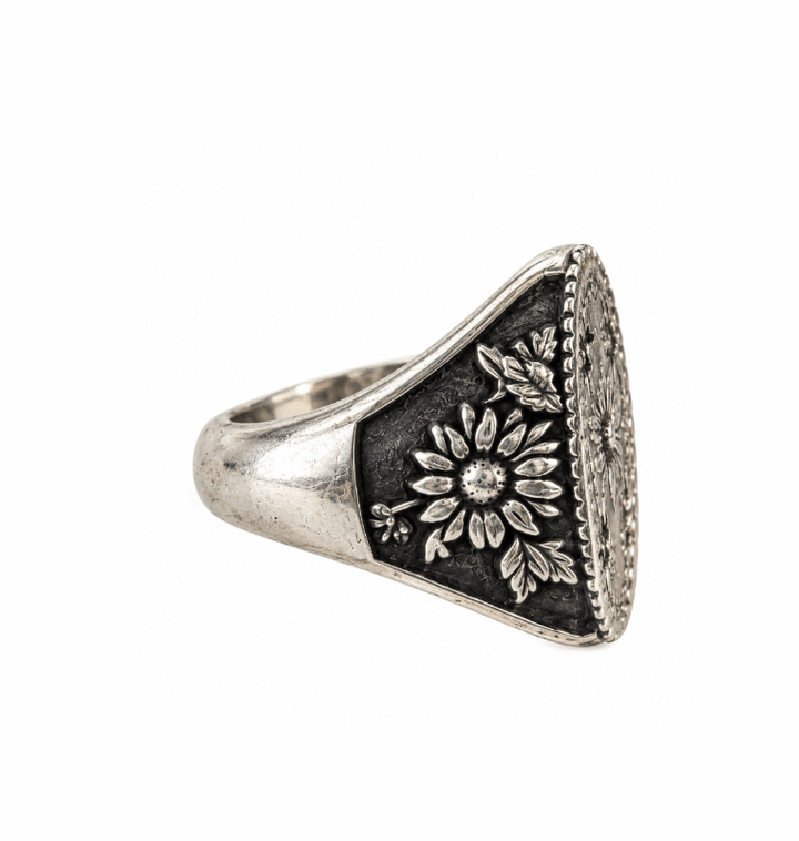 Star Set Sapphire Flower Silver Ring - Kingdom Jewelry