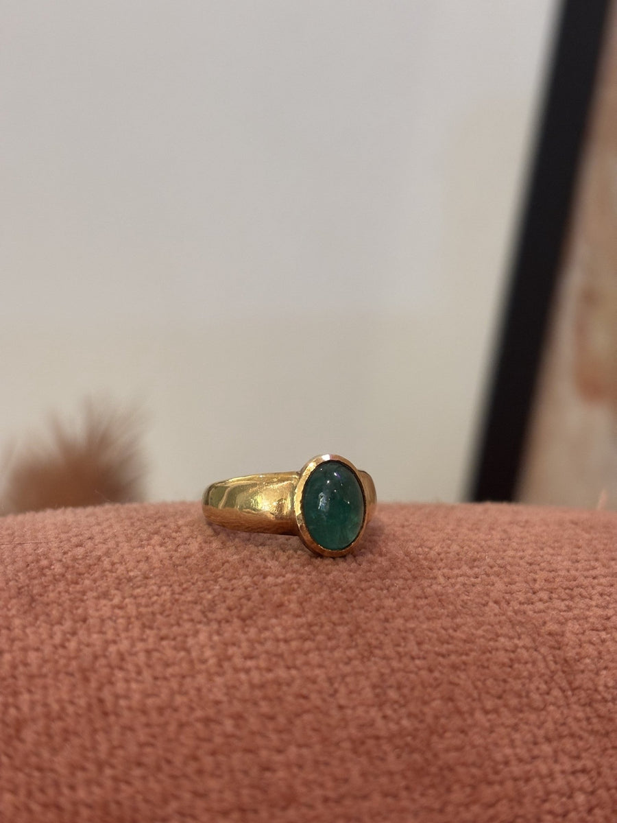 Vintage 18k Yellow Gold Emerald Cabochon Ring - Kingdom Jewelry