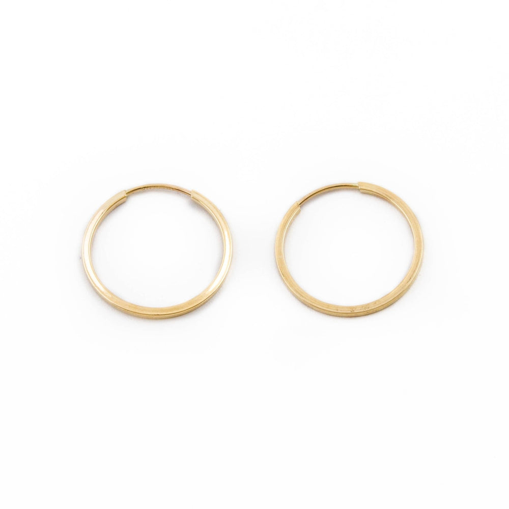 
                      
                        10kt Pipe Hoop Earrings - Kingdom Jewelry
                      
                    