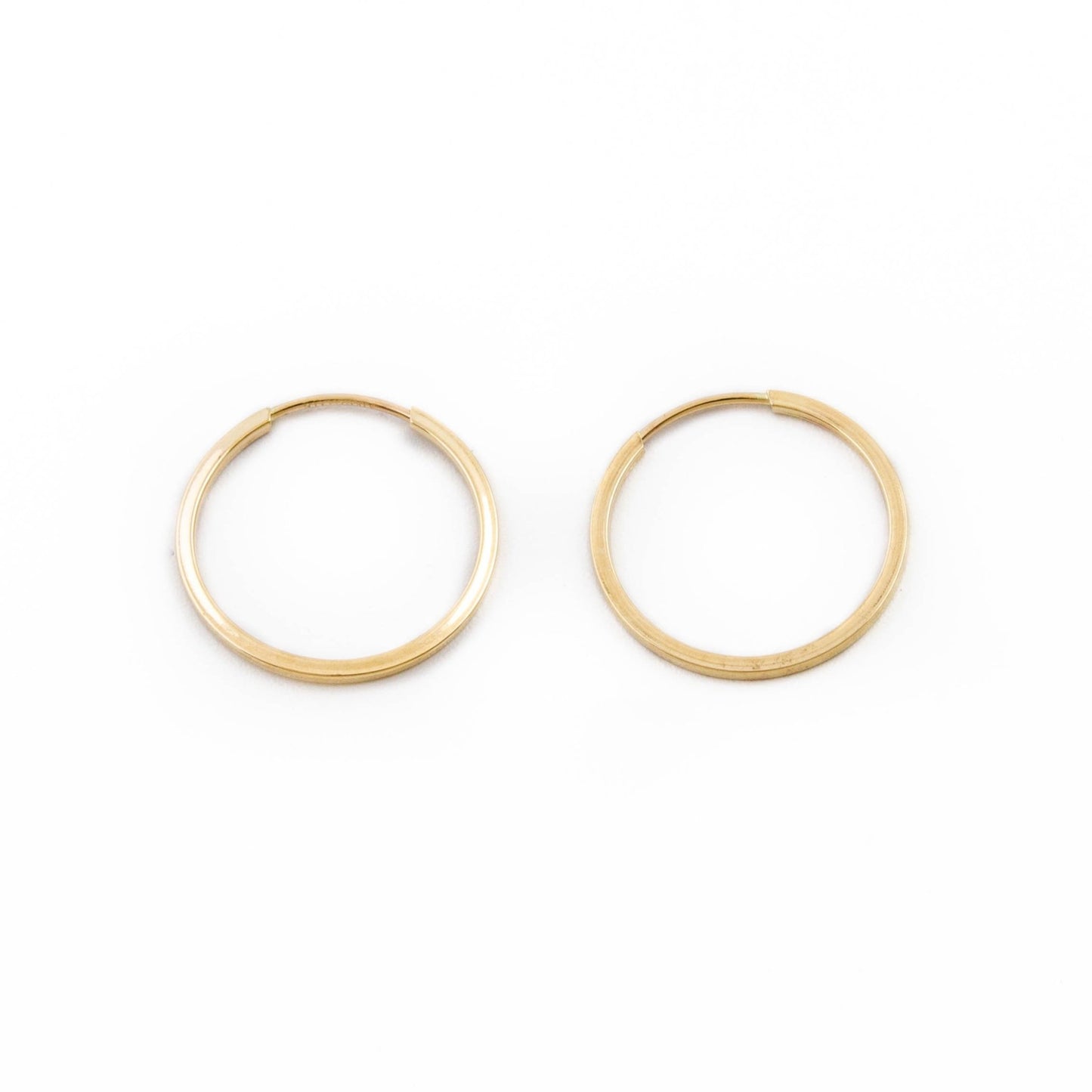 10kt Pipe Hoop Earrings - Kingdom Jewelry