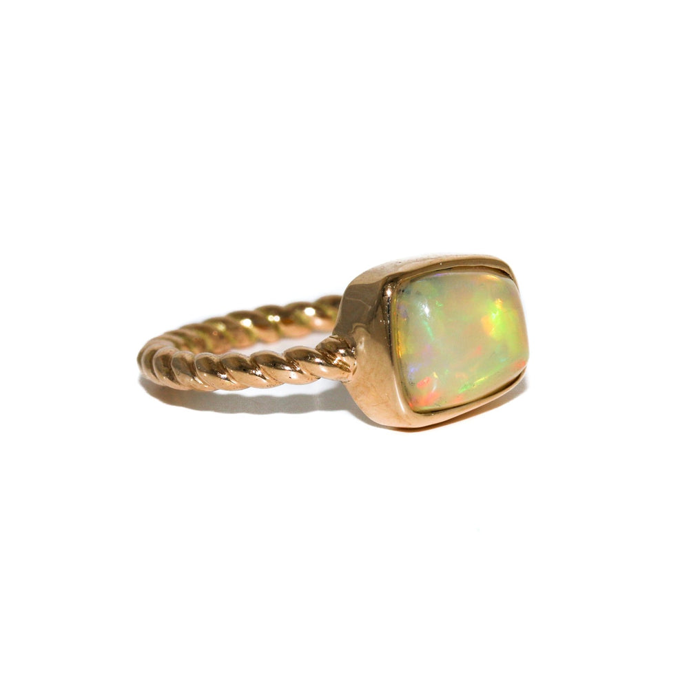 
                      
                        14 KT Gold x Welo Opal Asymmetrical Rope-Band Ring - Kingdom Jewelry
                      
                    