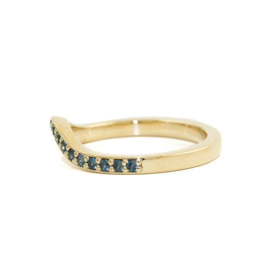 14K x Pave Teal Sapphire Curved Band - Kingdom Jewelry