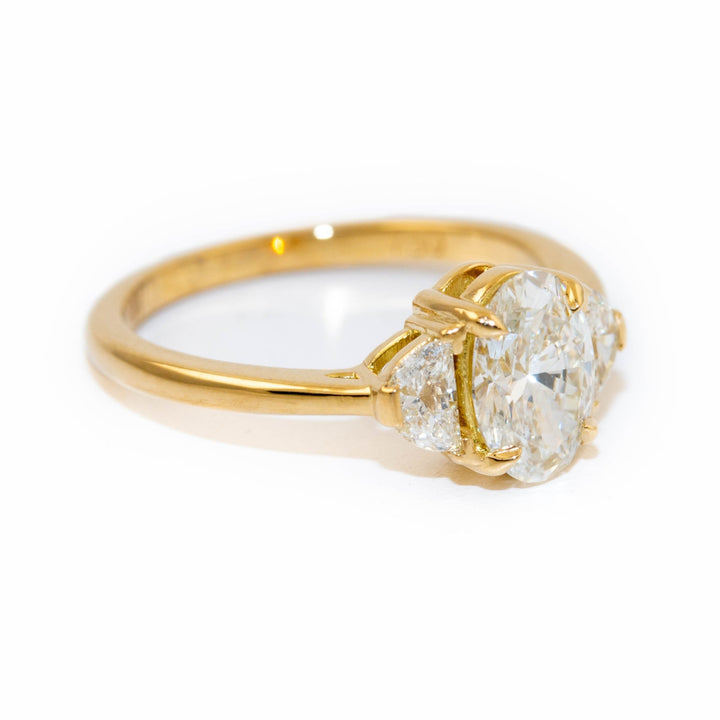 18kt Gold Diamond Engagement Ring - Kingdom Jewelry