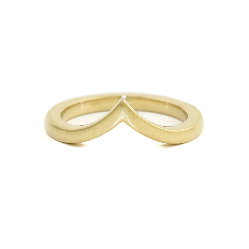 
                      
                        Classic 14k Gold x V-Tiara Band - Kingdom Jewelry
                      
                    